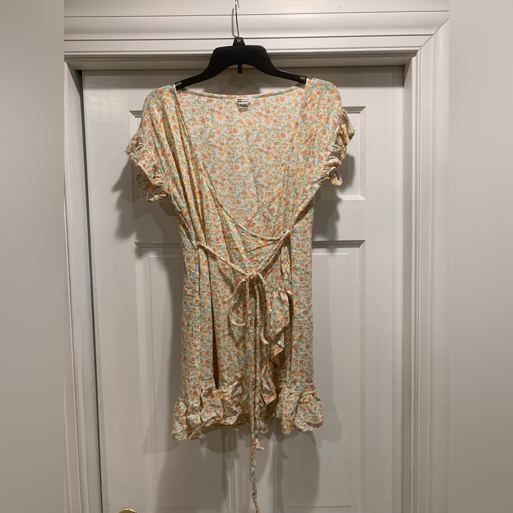 Billabong Dress Size Medium